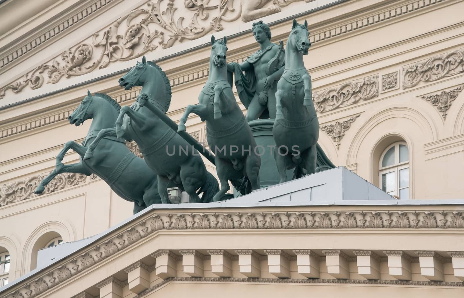 Sculptures of the Bolshoi Theatre by glassbear