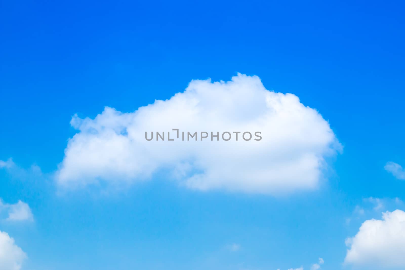 closeup cloud with blue sky