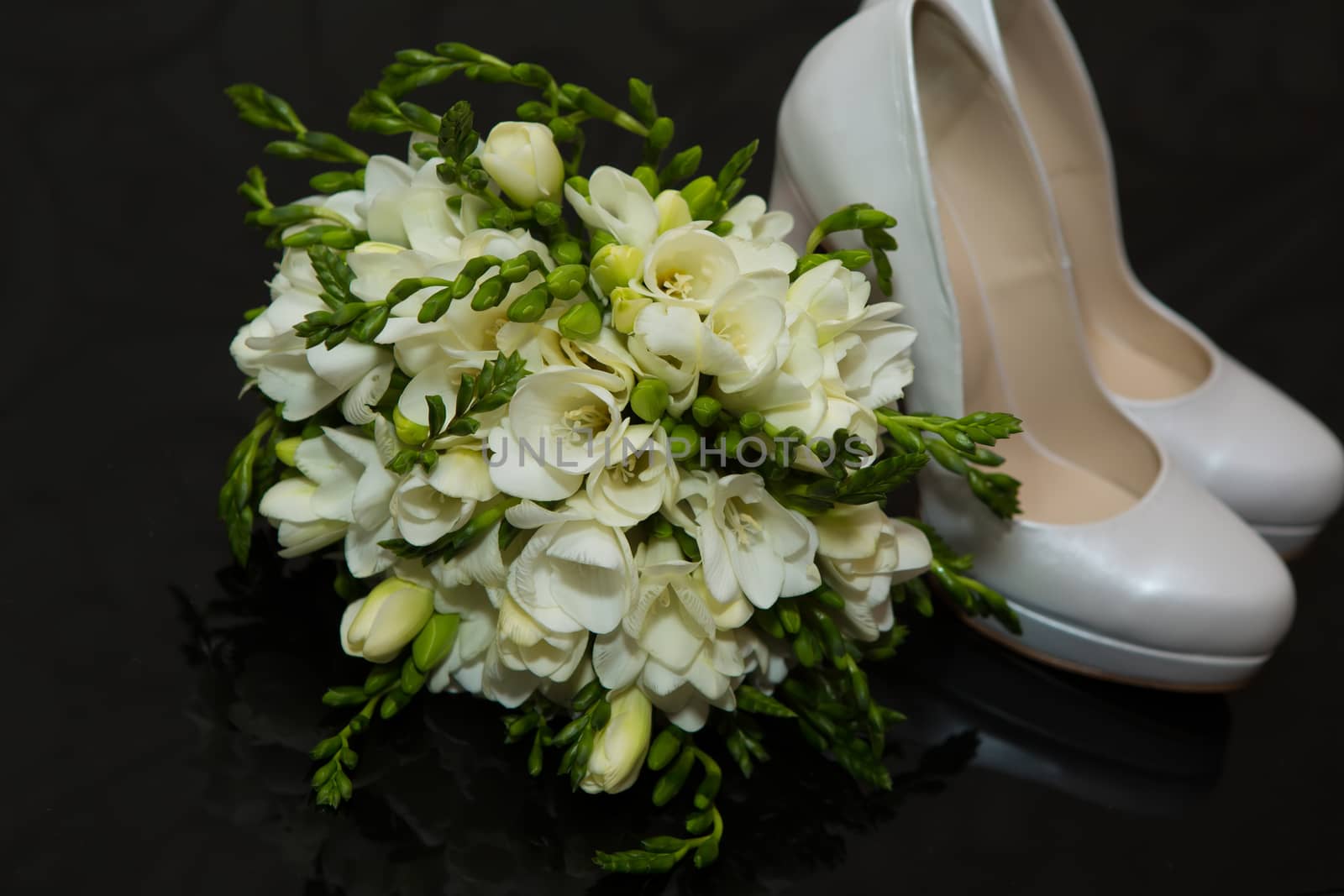 Wedding bouquet by sarymsakov