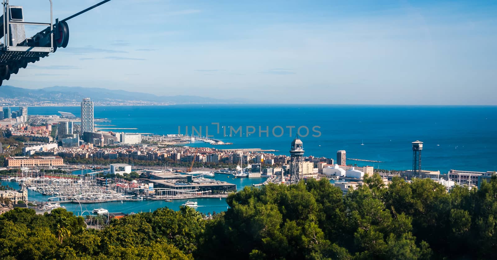 Beautiful Blue Commerce in the International puerta de Barcelona.