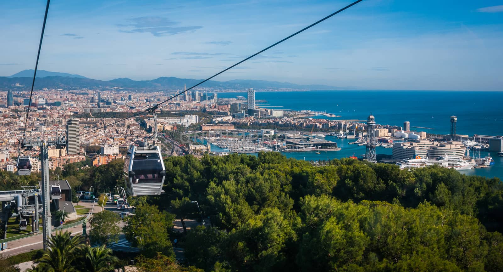 Beautiful Blue Commerce in the International puerta de Barcelona.