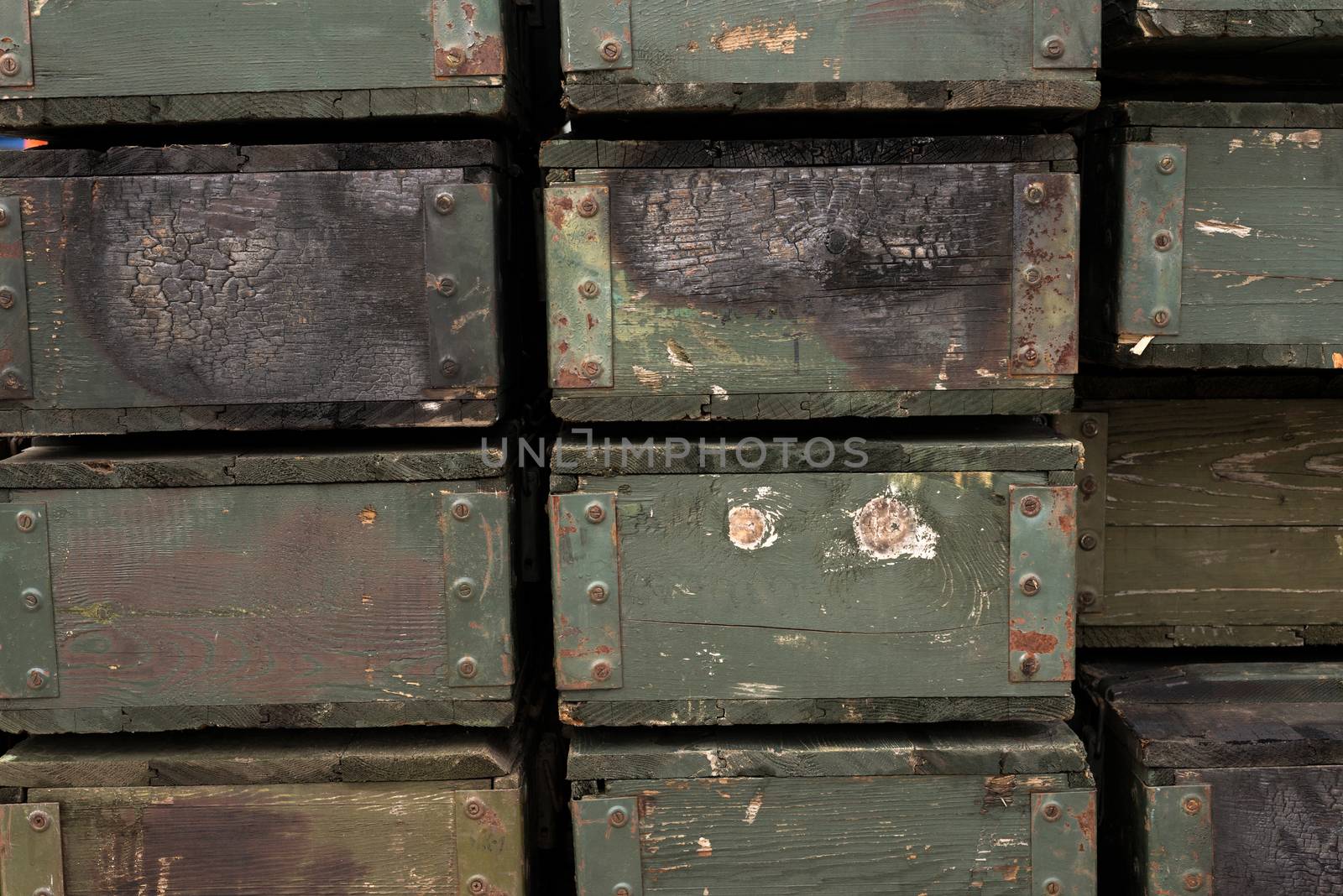 wooden boxes for weapons by DNKSTUDIO