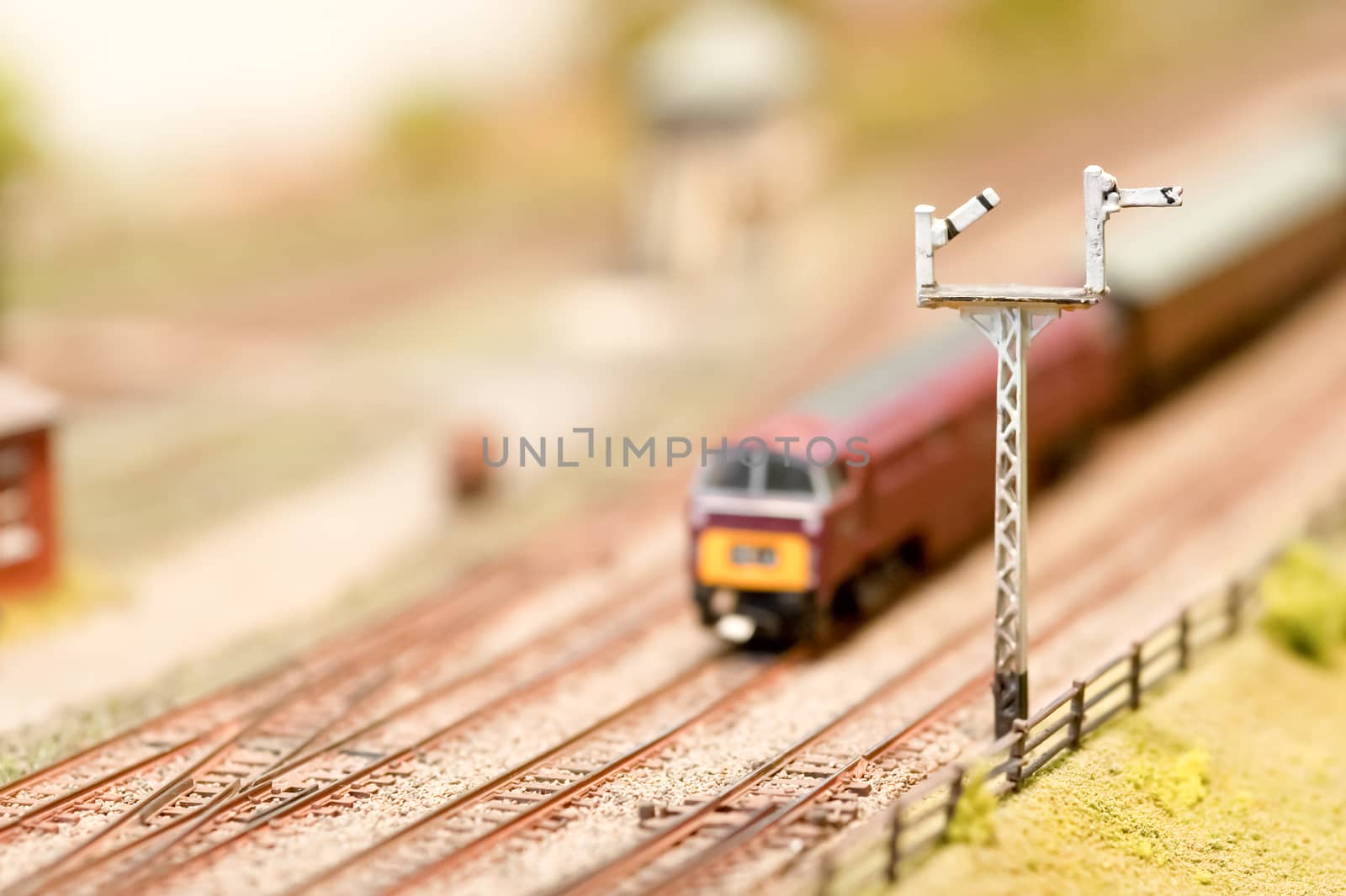 miniature locomotive passing signals with shallow d.o.f