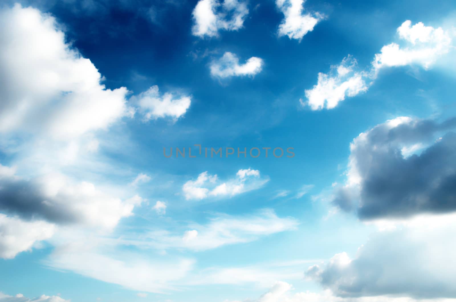 Blue sky with white cloud