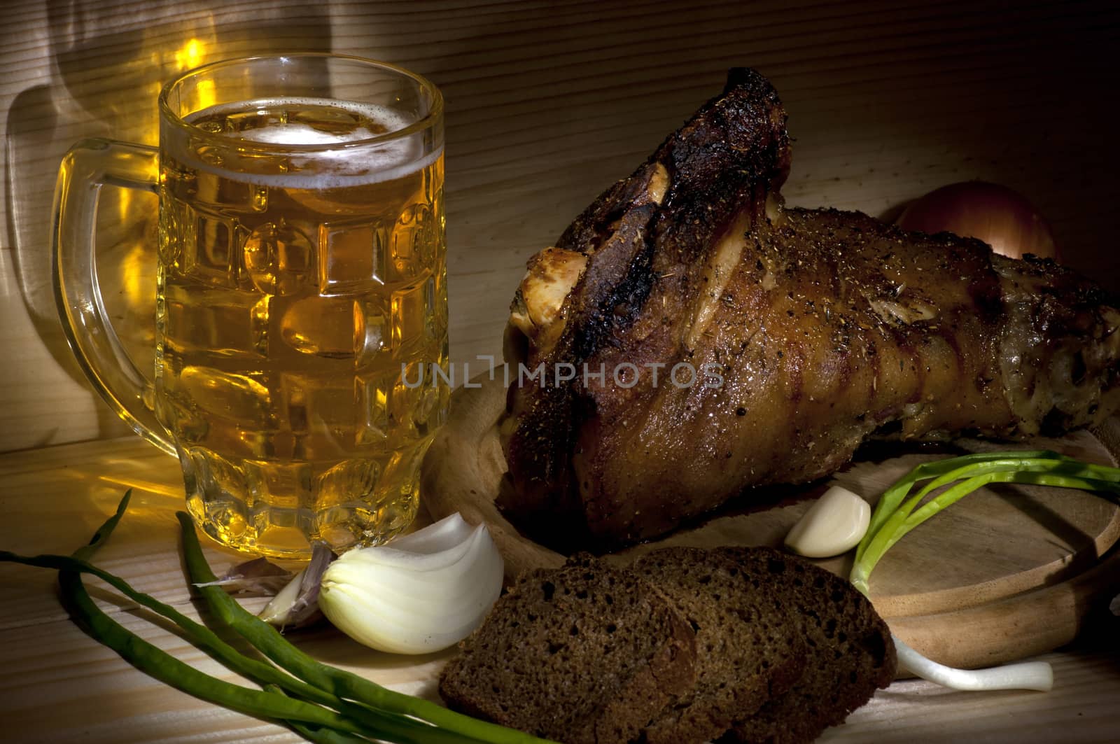 Roasted pork leg (rulka, veprove koleno), light brush by dred