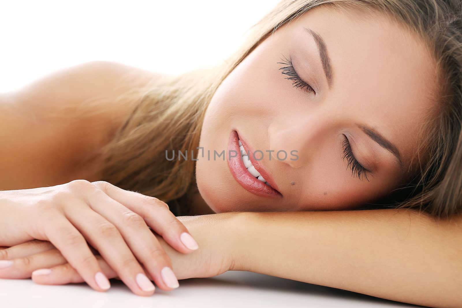 Beautiful girl lying on her arm by rufatjumali
