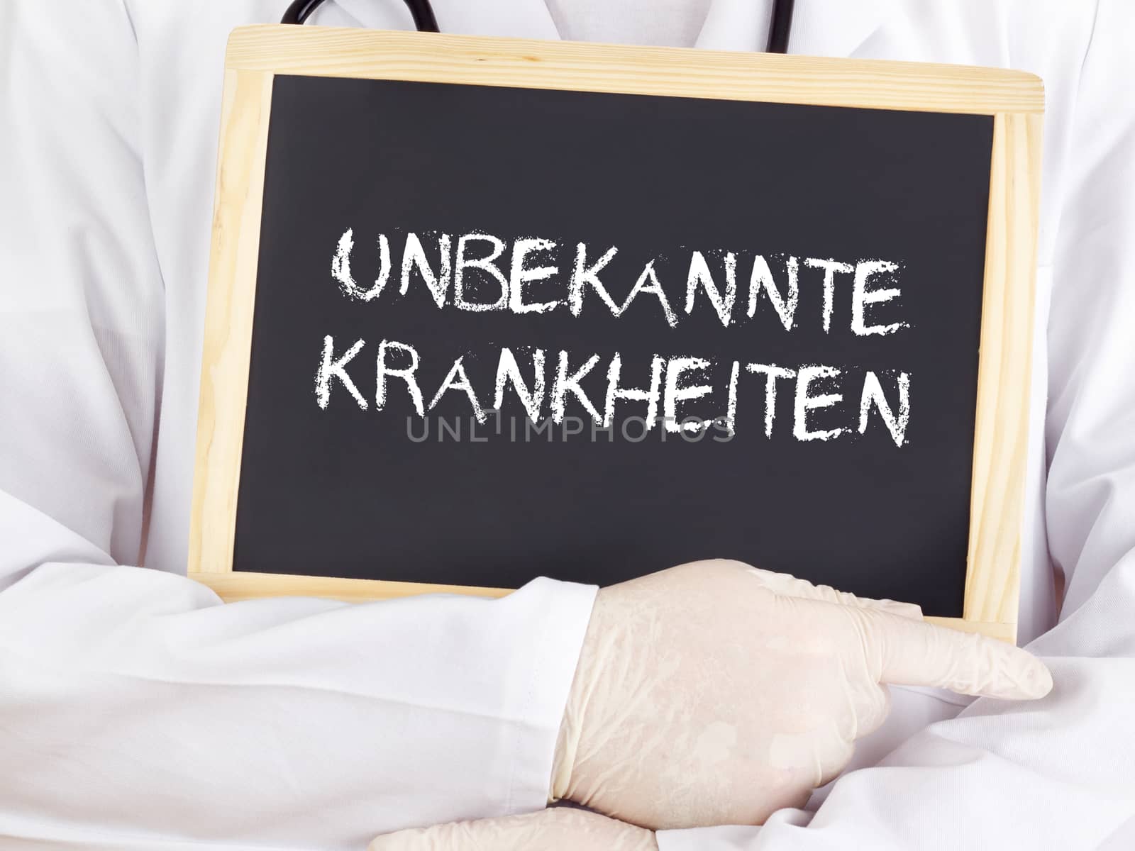 Doctor shows information: Unknown diseases in german