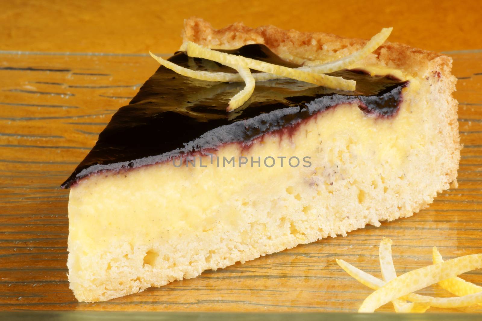 Blueberry and vanilla custard cream tart by citylights