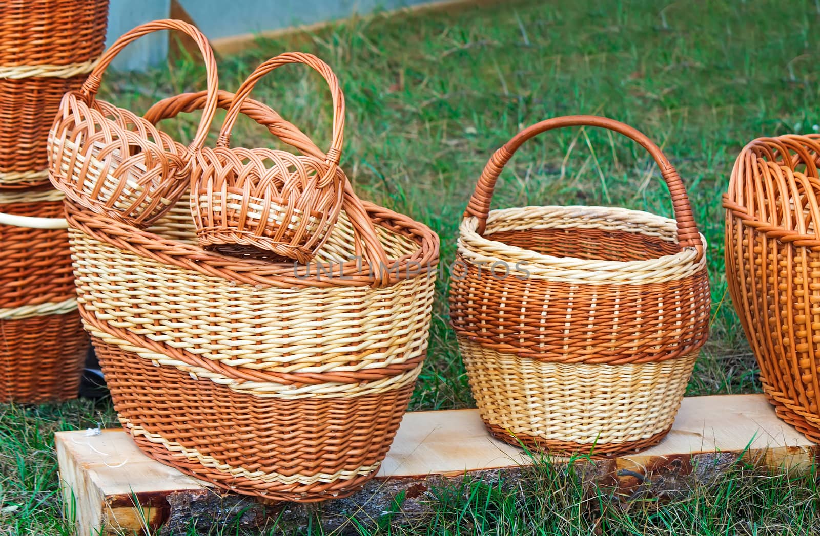 Beautiful and comfortable wicker baskets for fruits and vegetables sold at the fair.