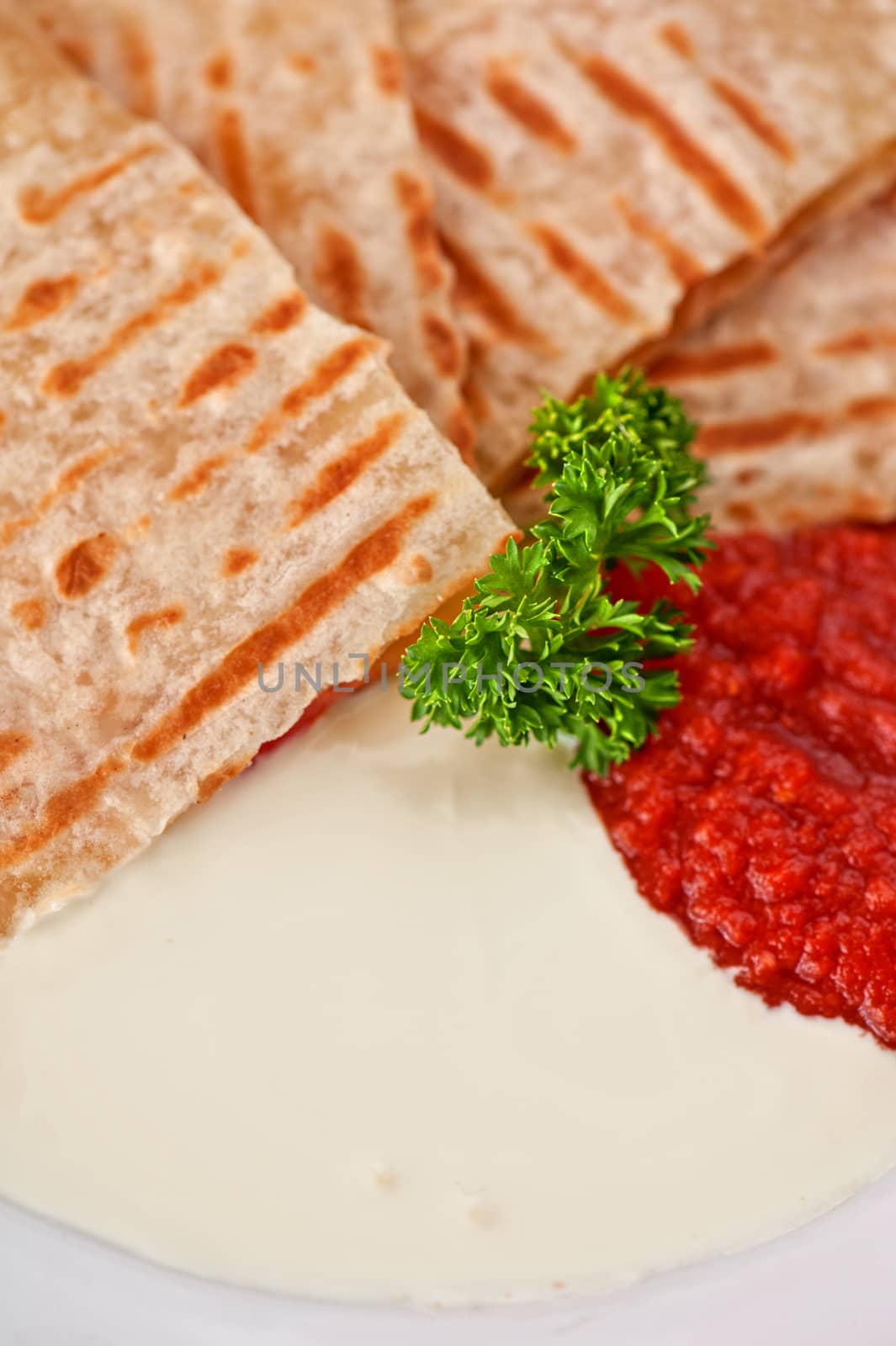 mexican cakes with omelette and tomato