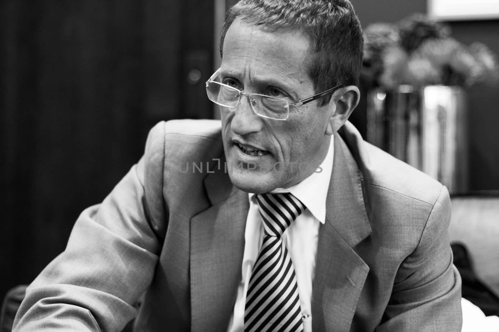 Richard Quest besøker Oslo, og bor på The Thief. 2014.