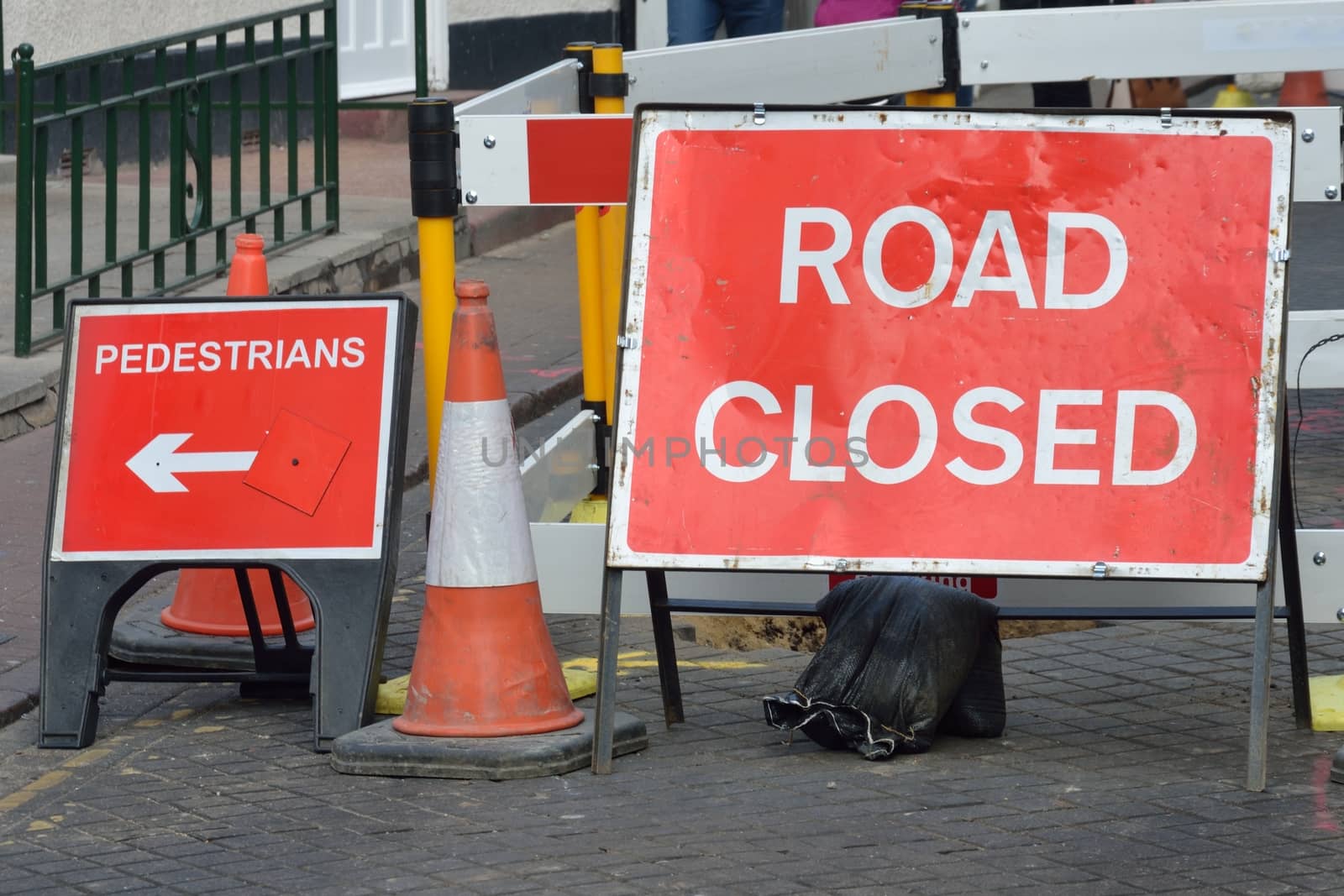 UK road closed sign