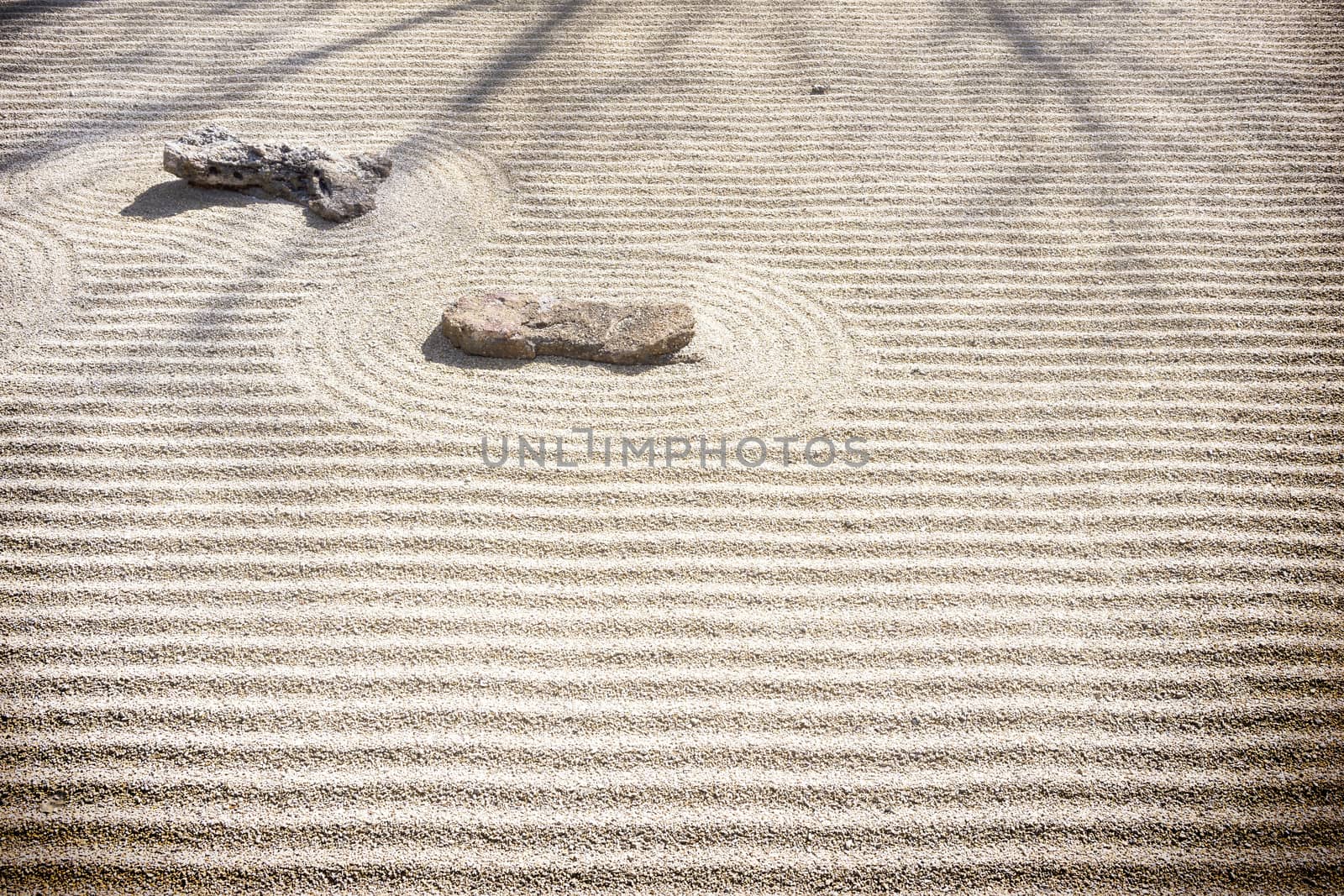 Zen Rock Garden - Sand Patterns by leieng