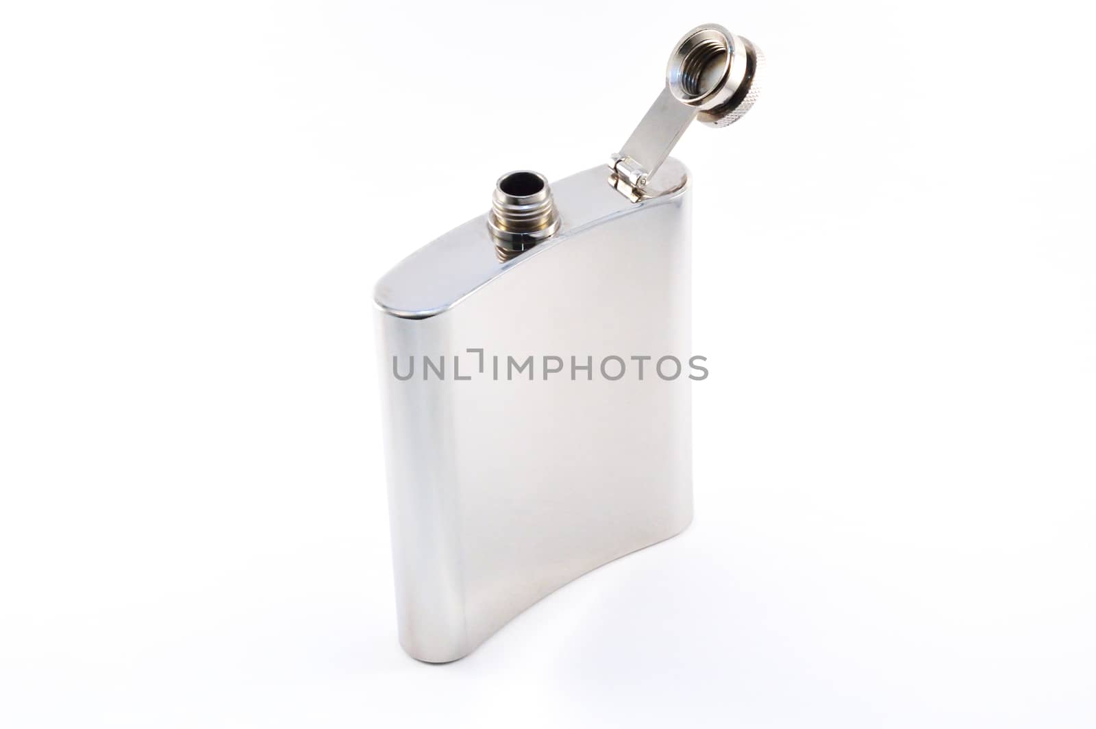 Metal flask by enriscapes