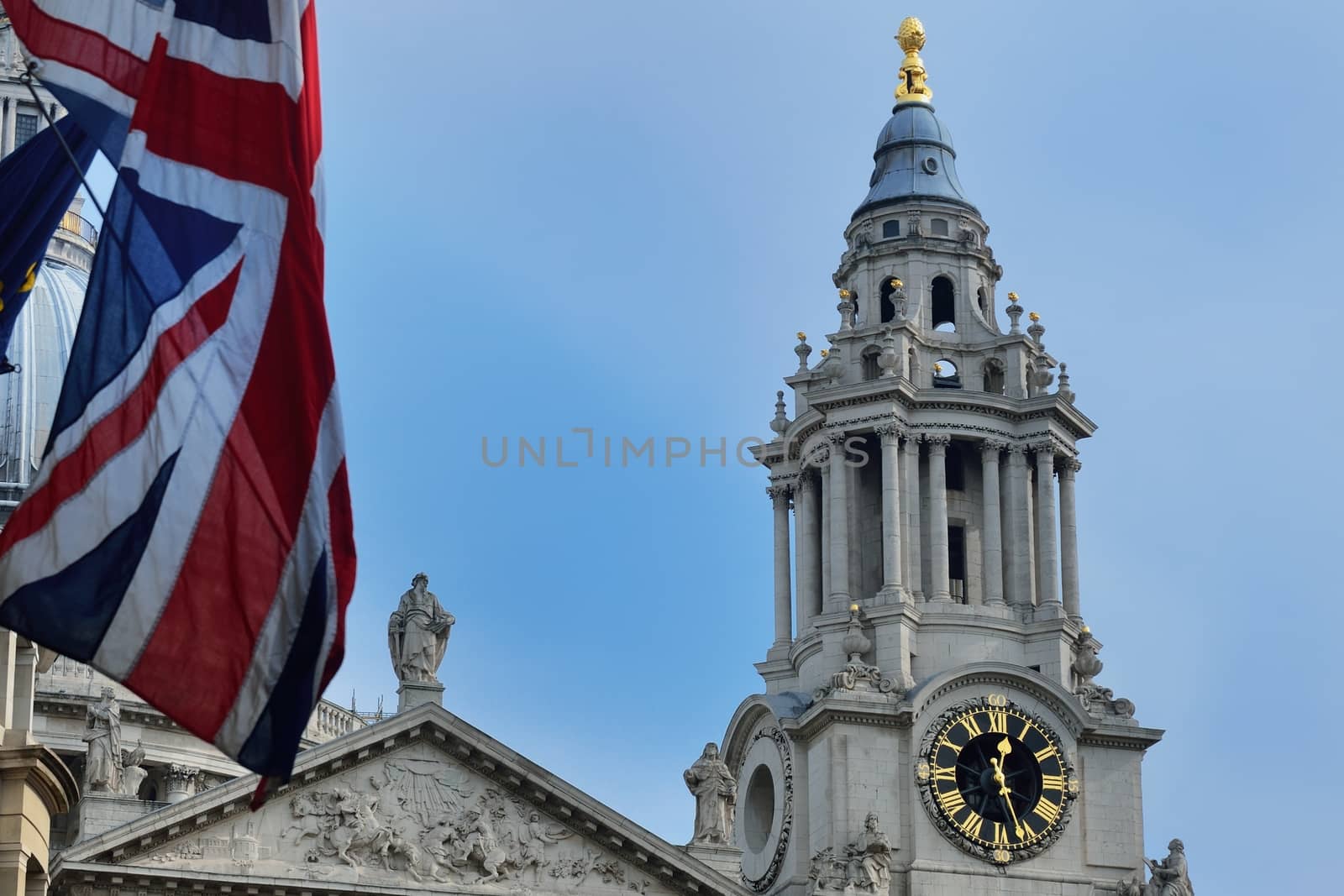 St Pauls with Union Flag by pauws99