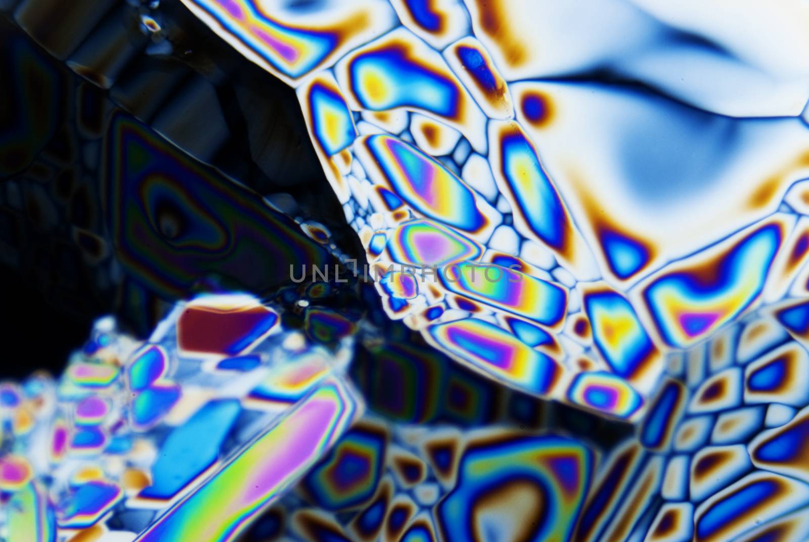 Microcrystals in polarized Light