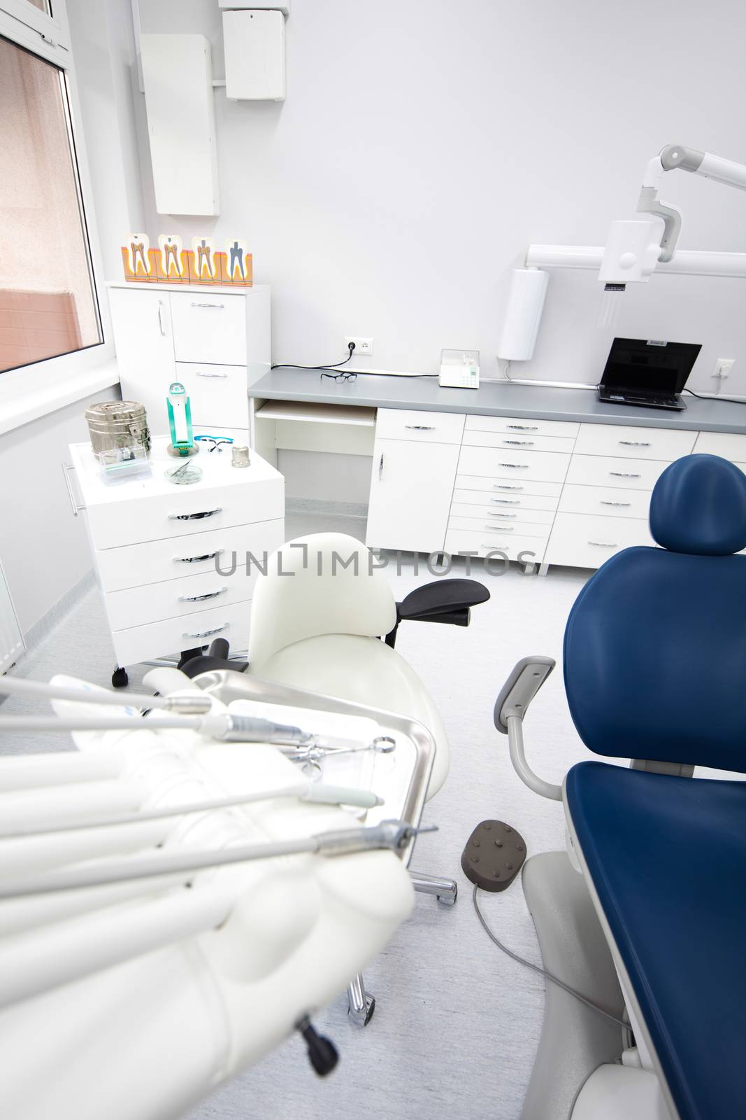 Dentistry office, bright colorful tone concept by JanPietruszka