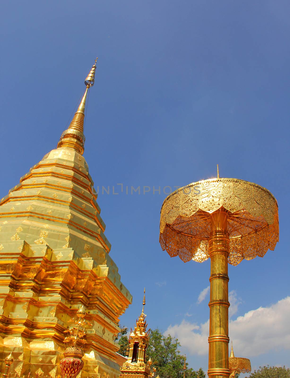 Pra Thad Doi Suthep Temple by liewluck