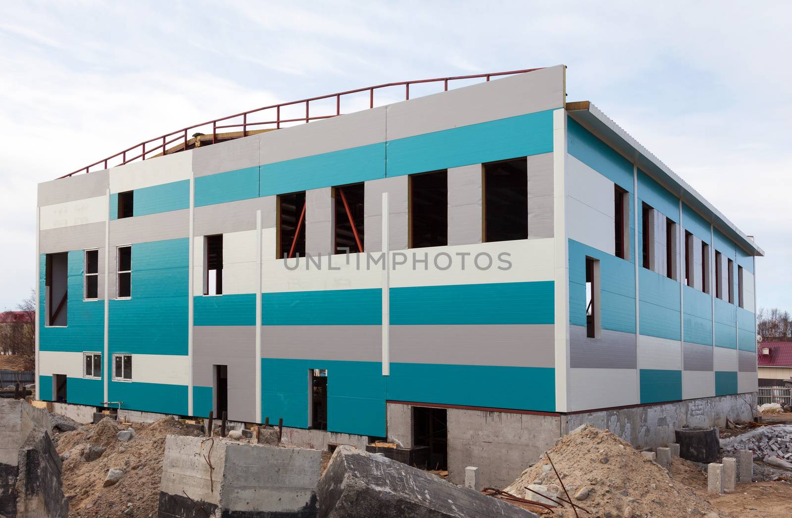 Building a pool decorated with blue, white and gray