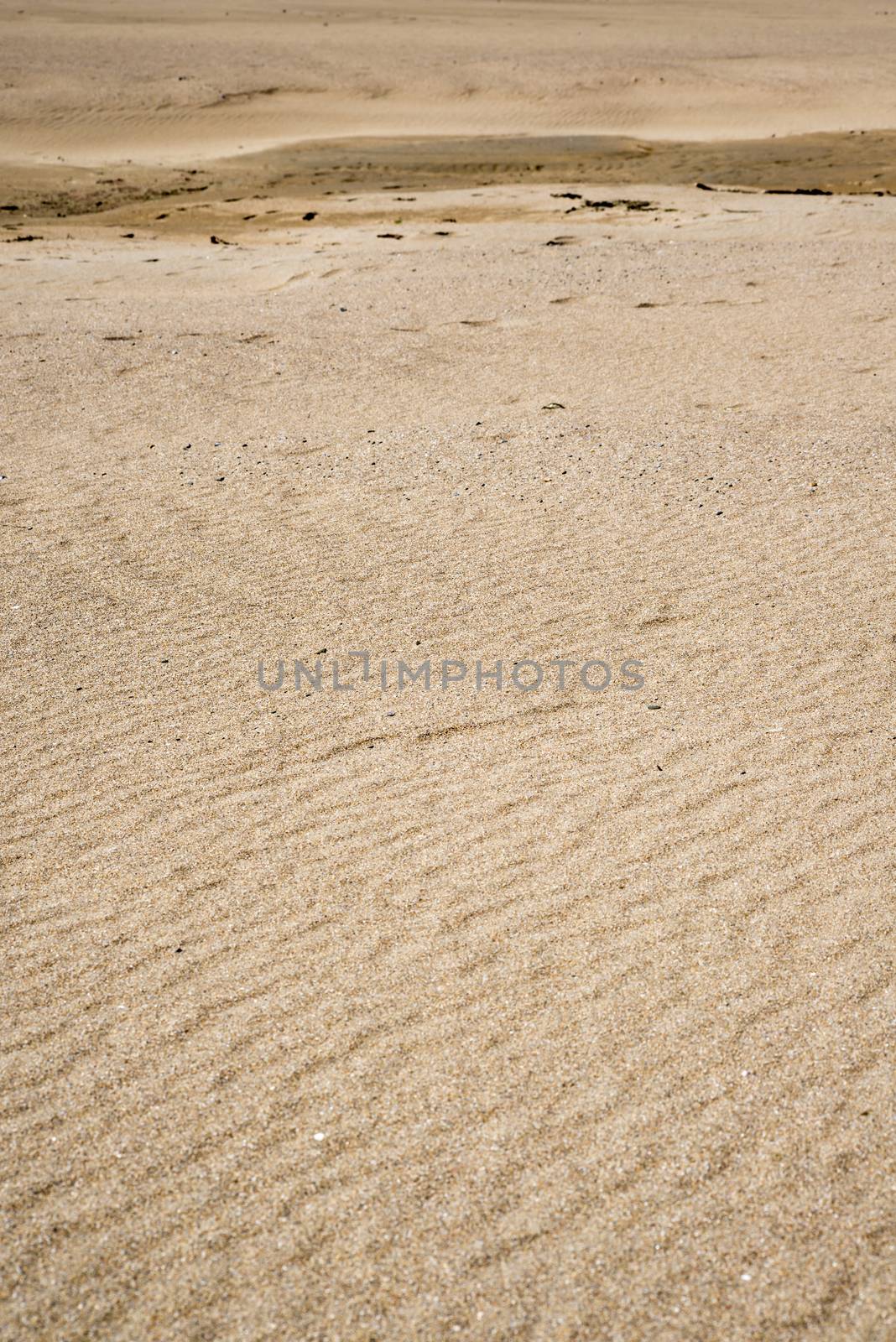 beautiful sandy beach in ireland by morrbyte