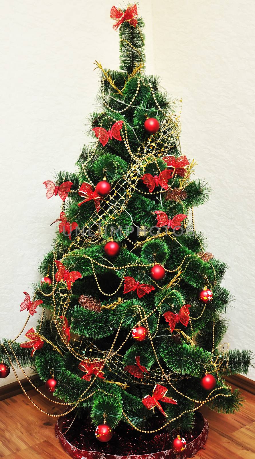 Christmas Tree by Reana