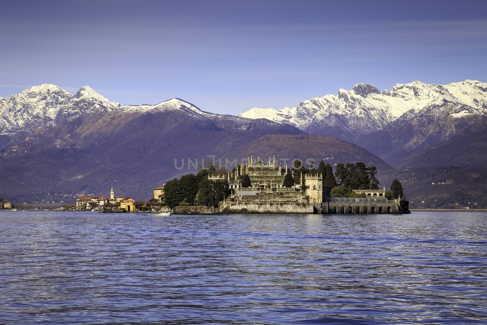 The Borromeo Islands are the ideal destination for a spring weekend out of town, for the beauty of the gardens and palaces of the two largest islands, still with original furnishings, Stresa ,Italy