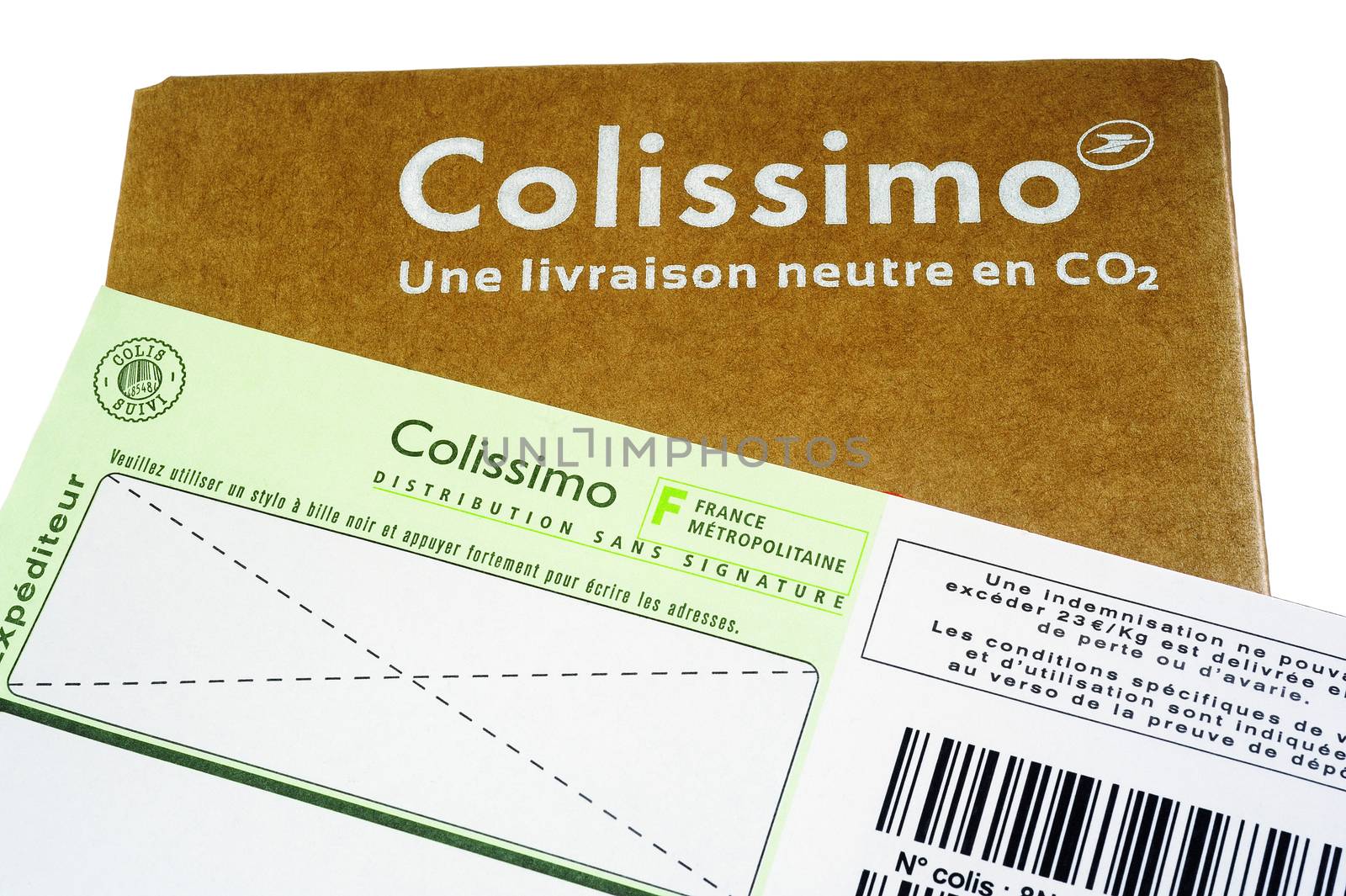 Mailing carton sold by the French Post for sending in France and followed by bar code with an insurance in case of loss.