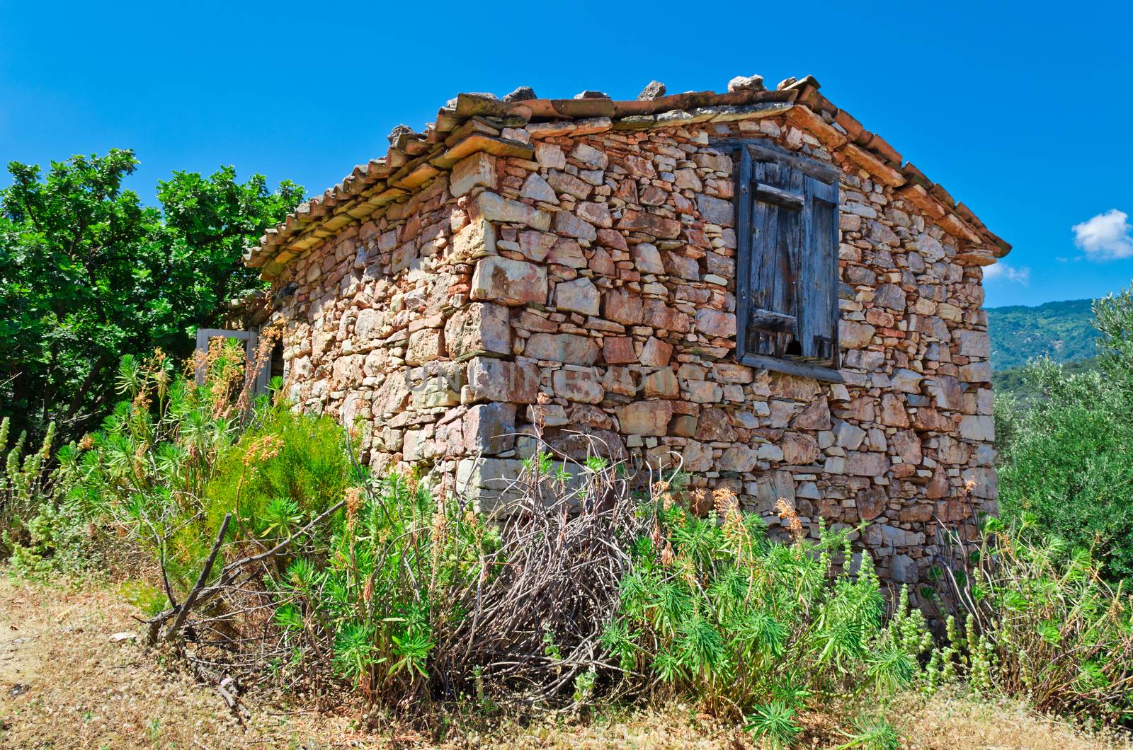 Old house near the village Vourliotes on aegean island Samos