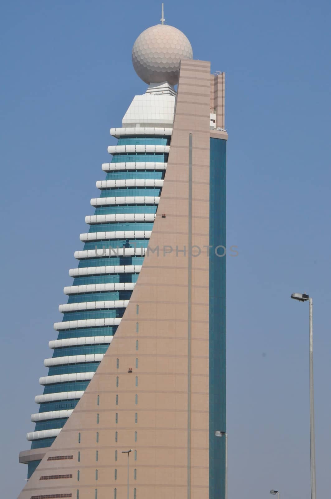 Etisalat Tower 2 in Dubai, UAE by sainaniritu
