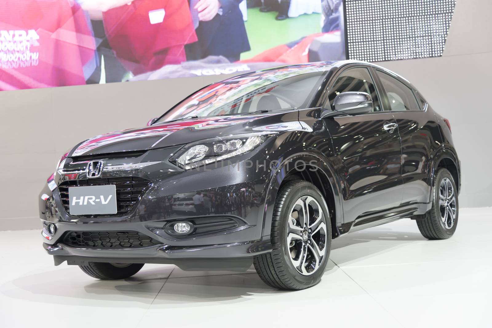 BANGKOK,THAILAND - APRIL 4 : honda hr-v show on April 4,2015 at  by ammza12