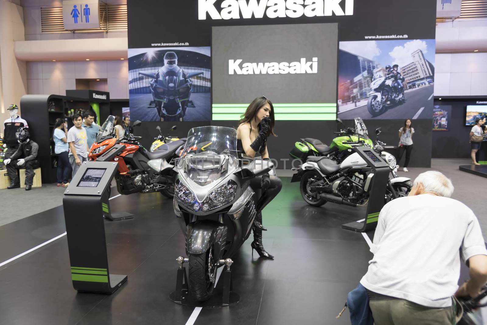 BANGKOK,THAILAND - APRIL 4 : kawasaki motorcycle show on April 4 by ammza12