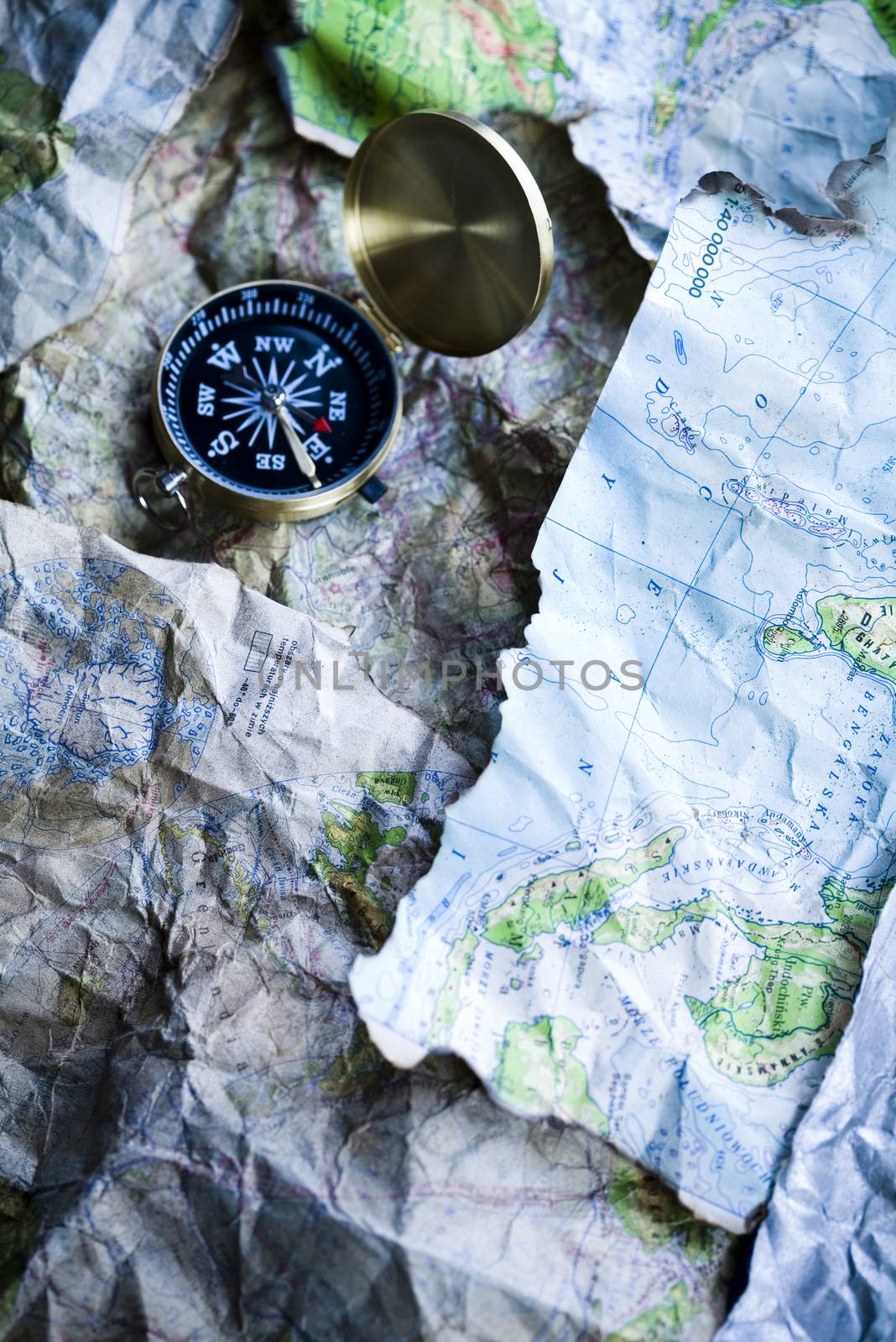 Navigation earth, Compass, ambient light travel theme by JanPietruszka