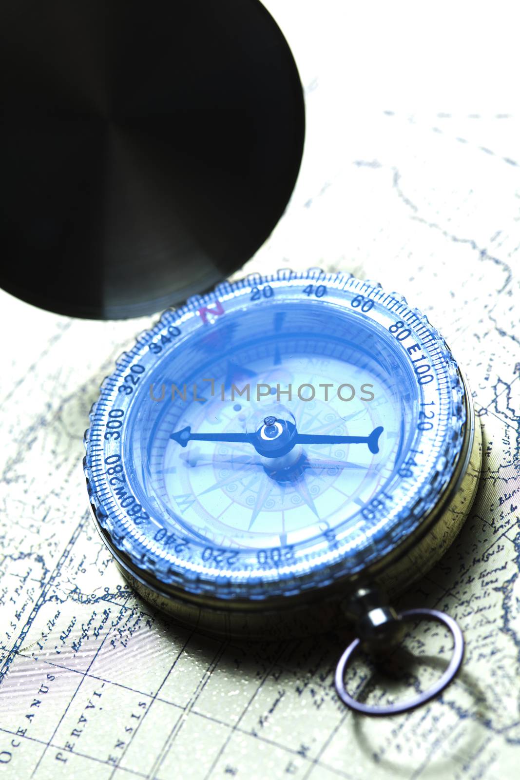 Traveling, Compass, ambient light travel theme by JanPietruszka