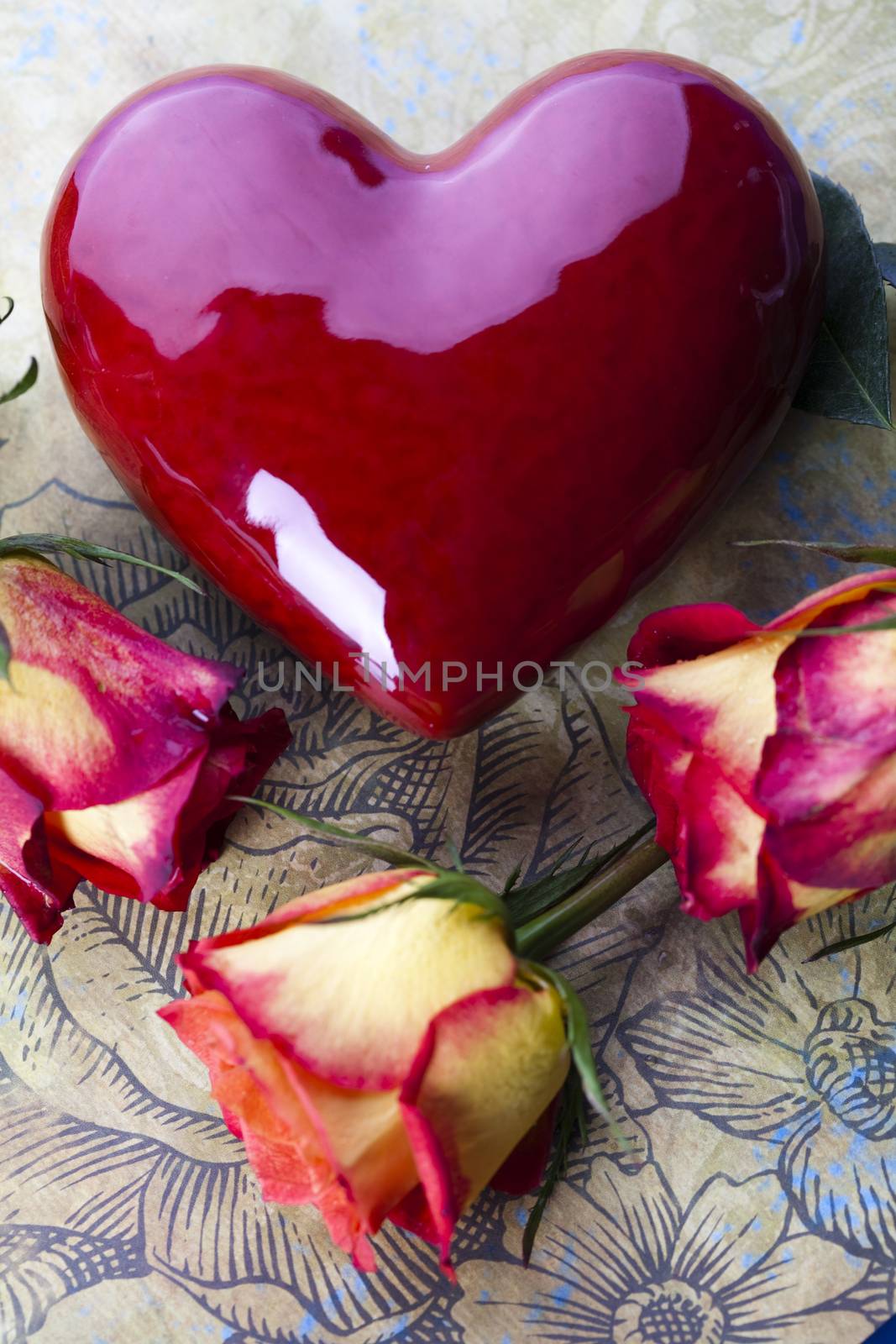 Valentine's day and heart, romantic bright tone theme by JanPietruszka