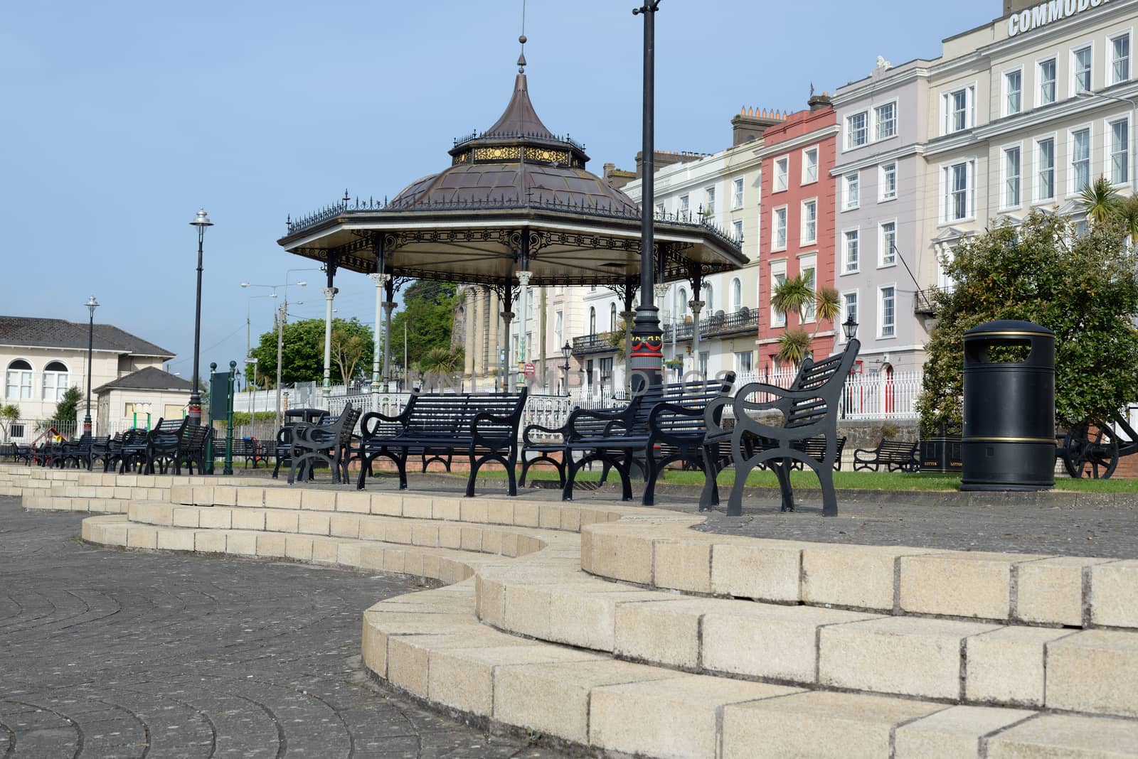 park and benches in cobh by morrbyte