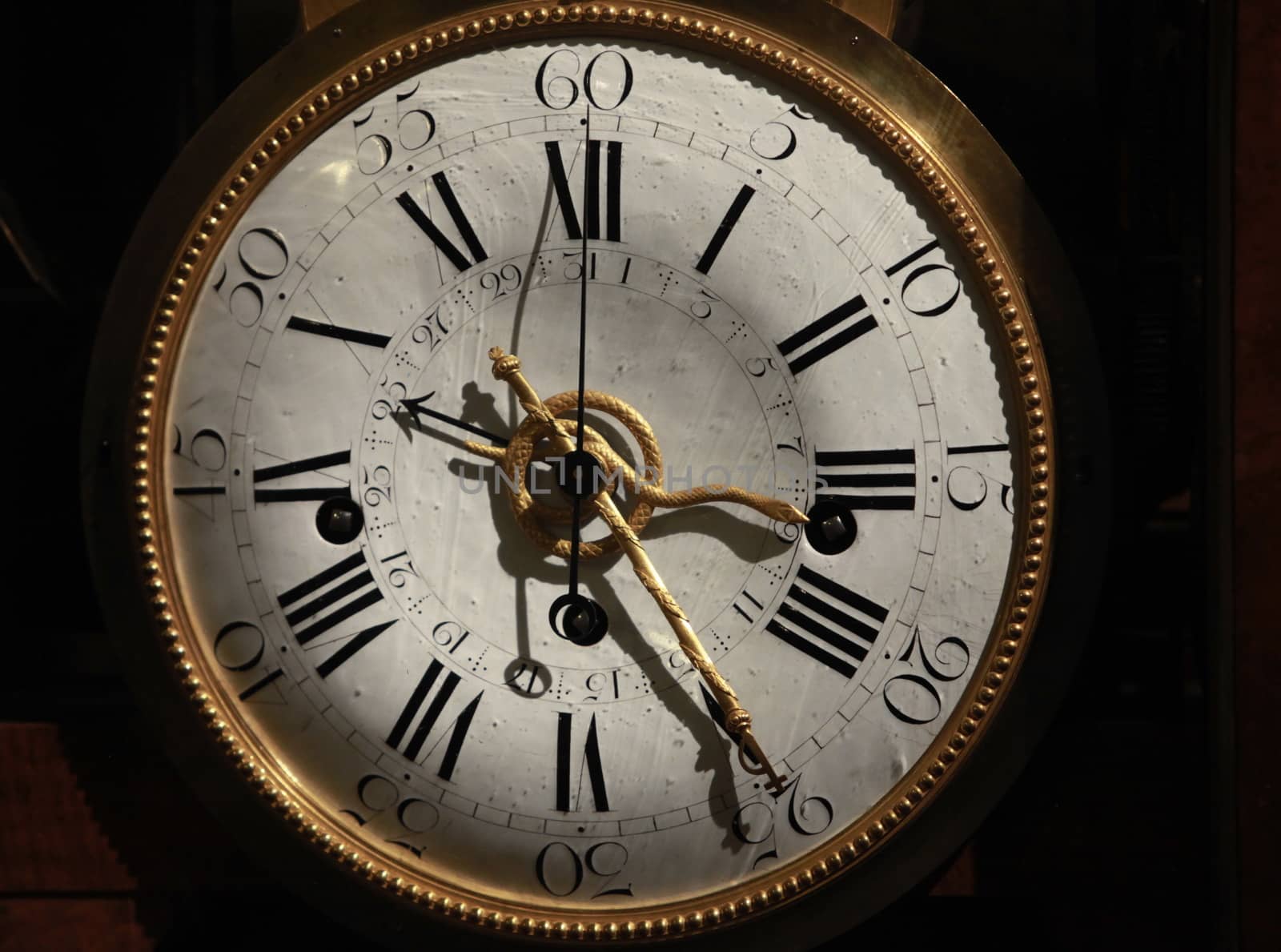 gold antique mantle clock 