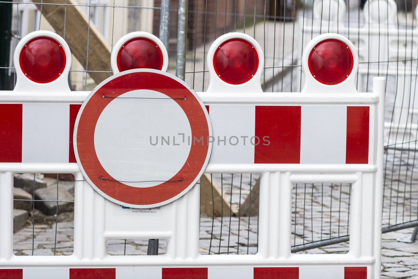 Prohibition sign in front of construction site