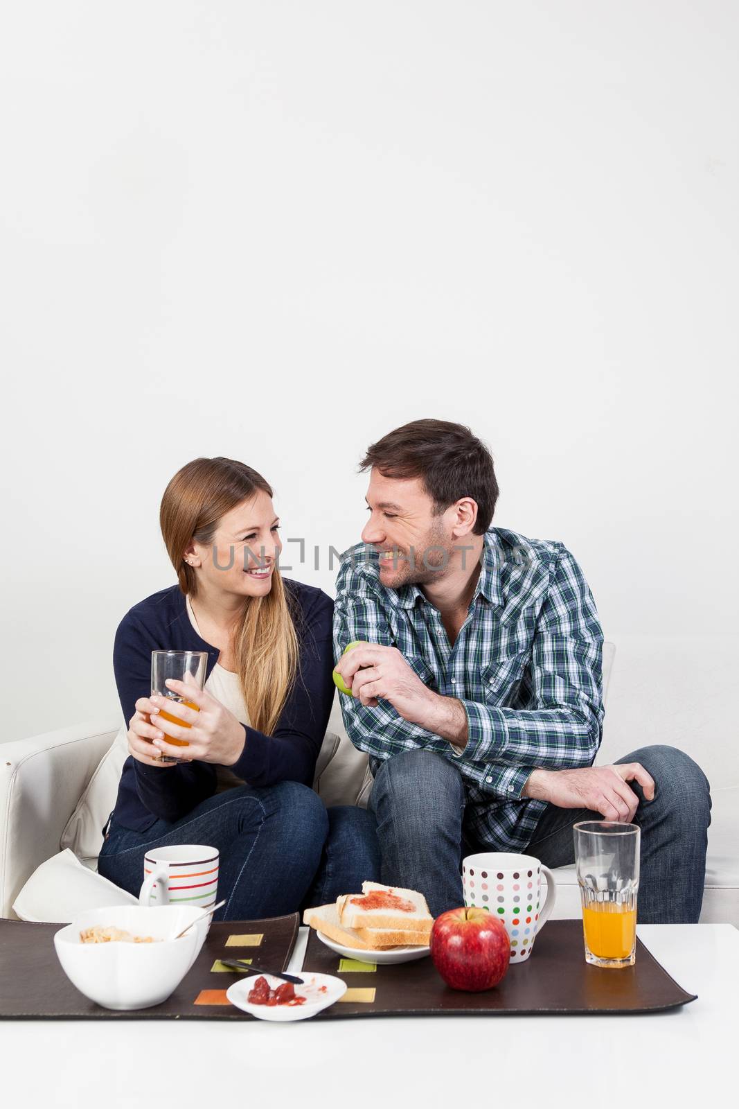 beutifull couple having a breakfast