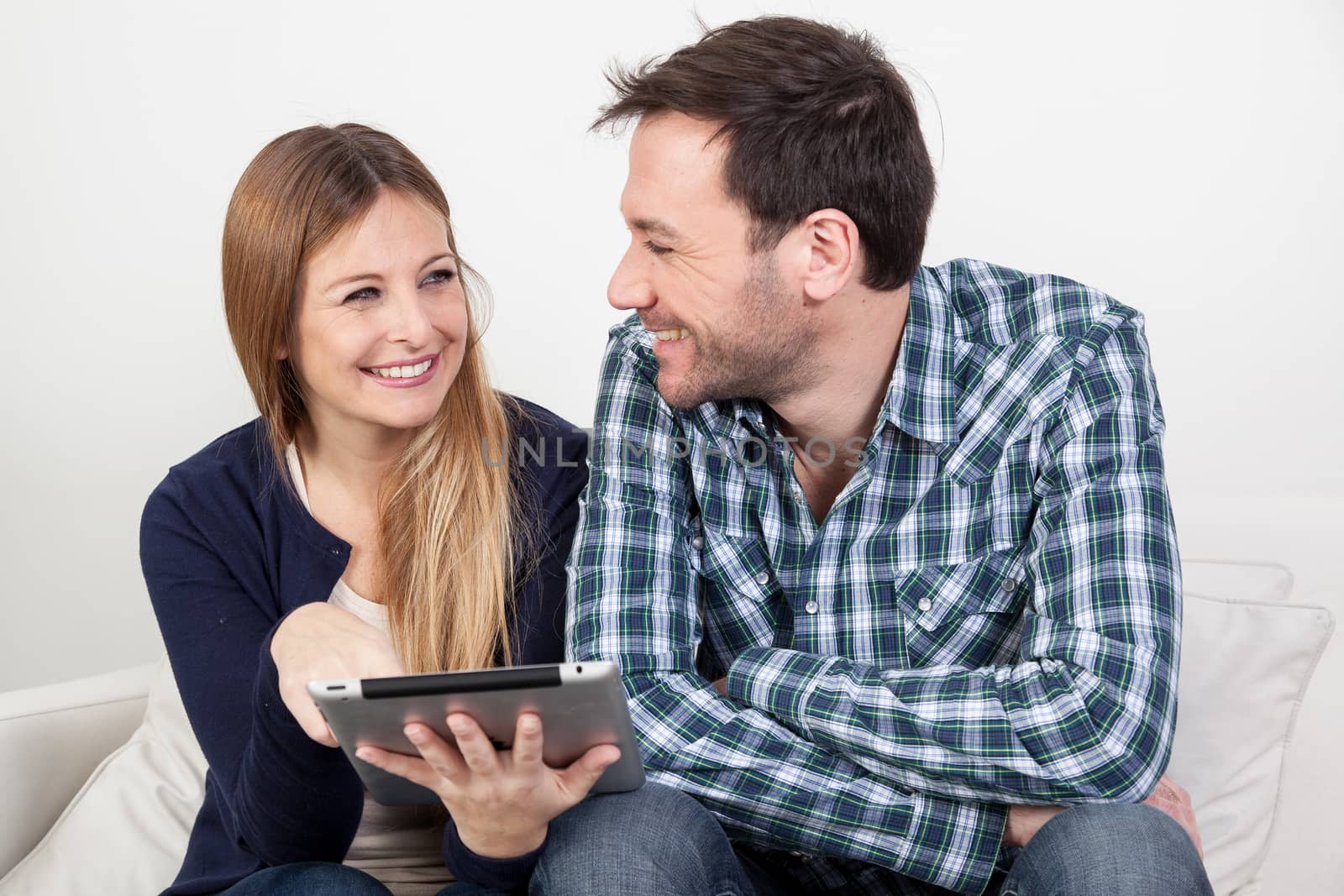 Couple using the ipad