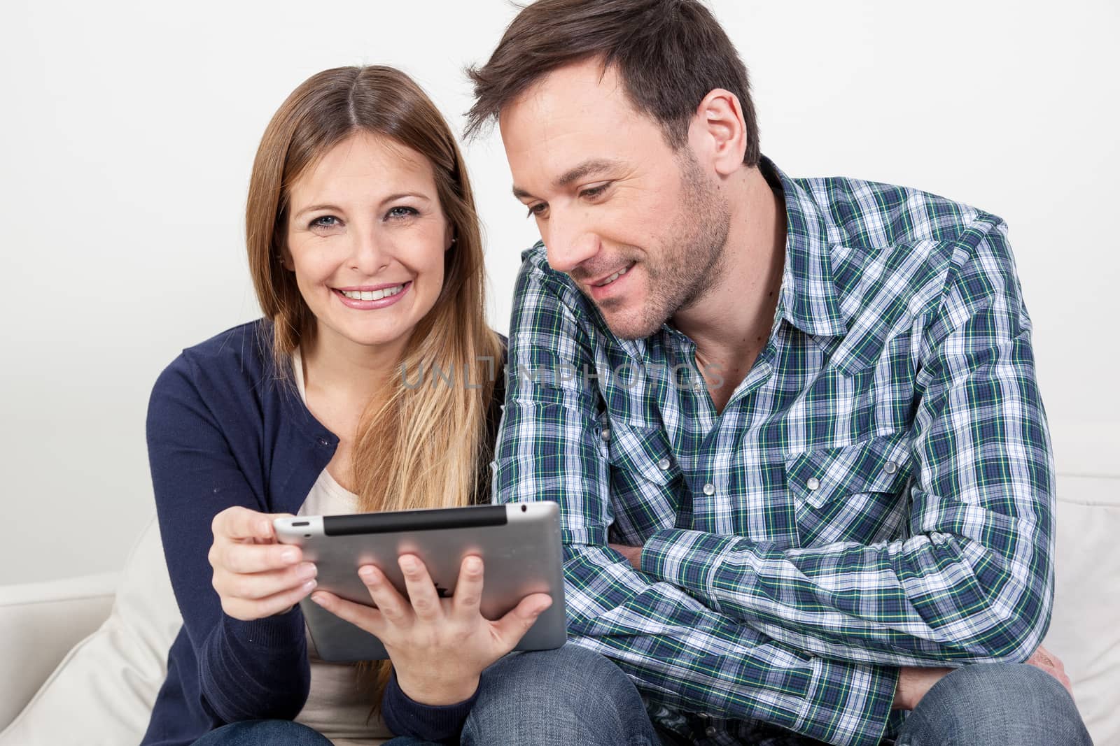 Couple using the ipad