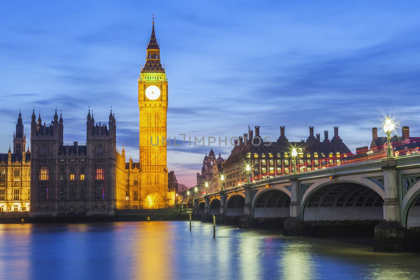 Big Ben and House of Parliament at Night by vwalakte