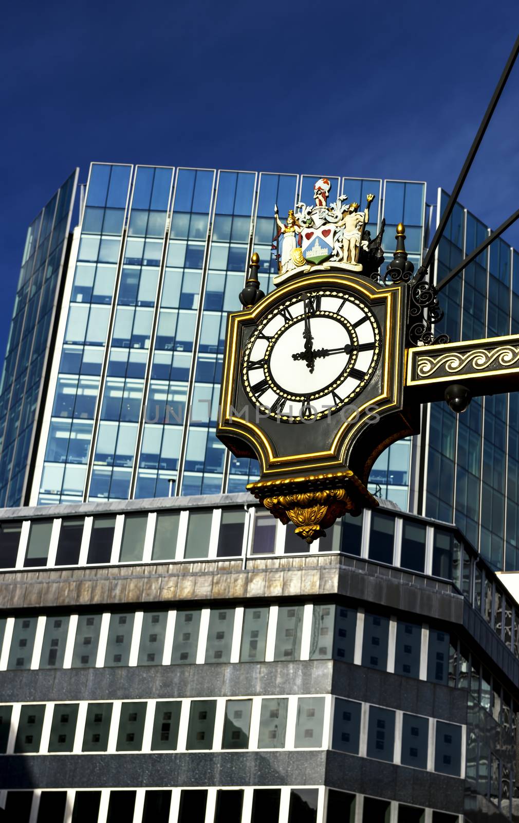 clock to the City of London by ventdusud