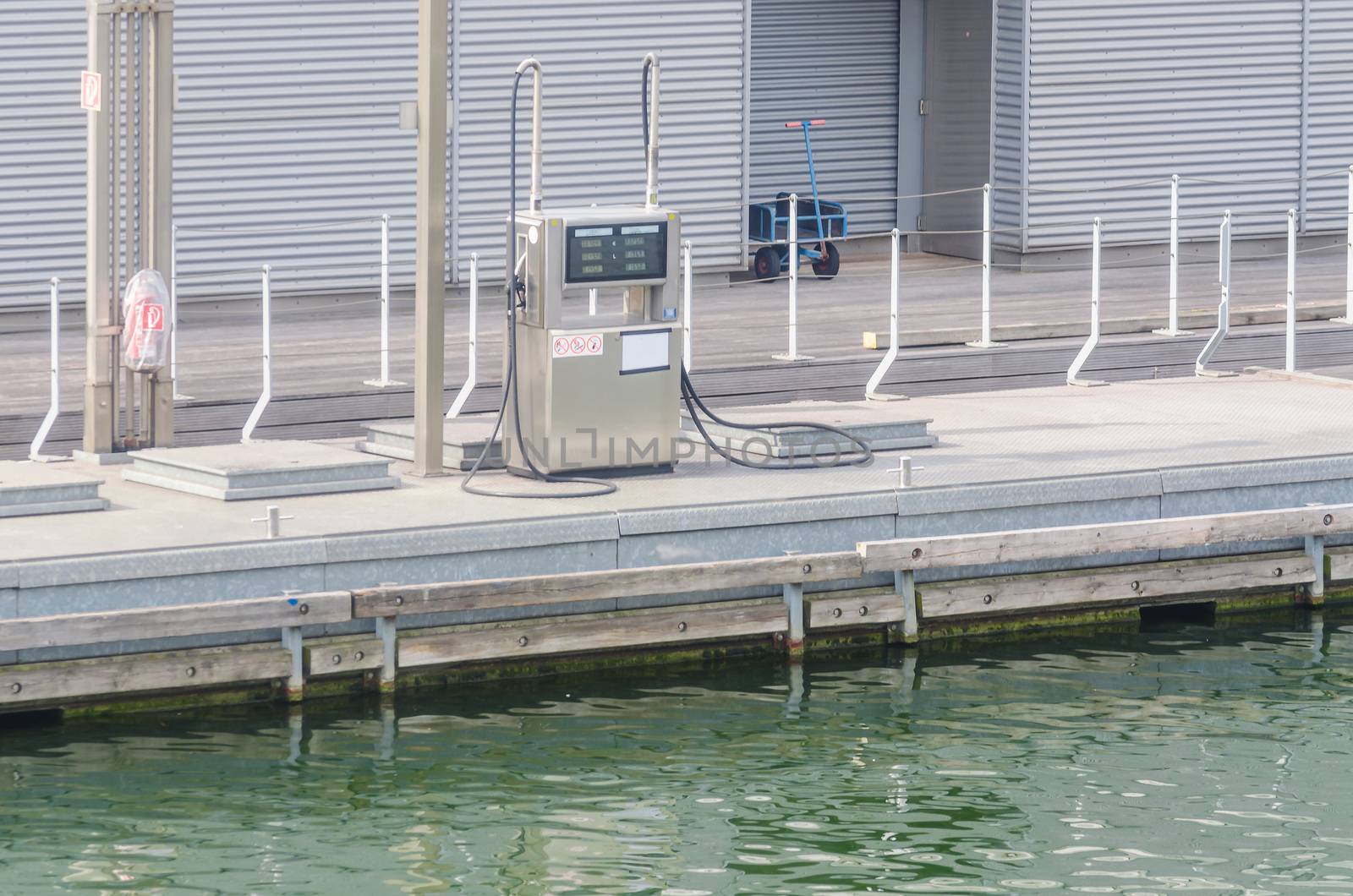 Gas station, service station for ships in the Port of Duisburg.