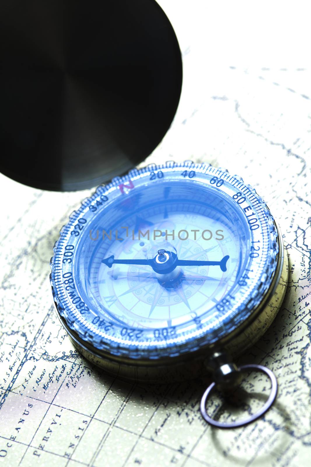 Traveling, Compass, ambient light travel theme