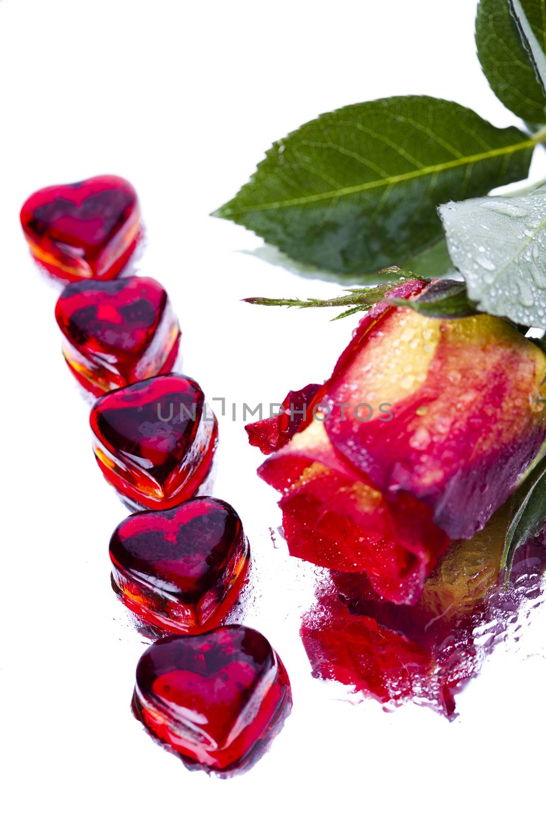 Red valentine heart, romantic bright tone theme