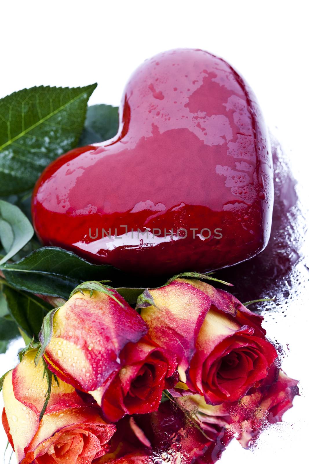 Red valentine heart, romantic bright tone theme by JanPietruszka