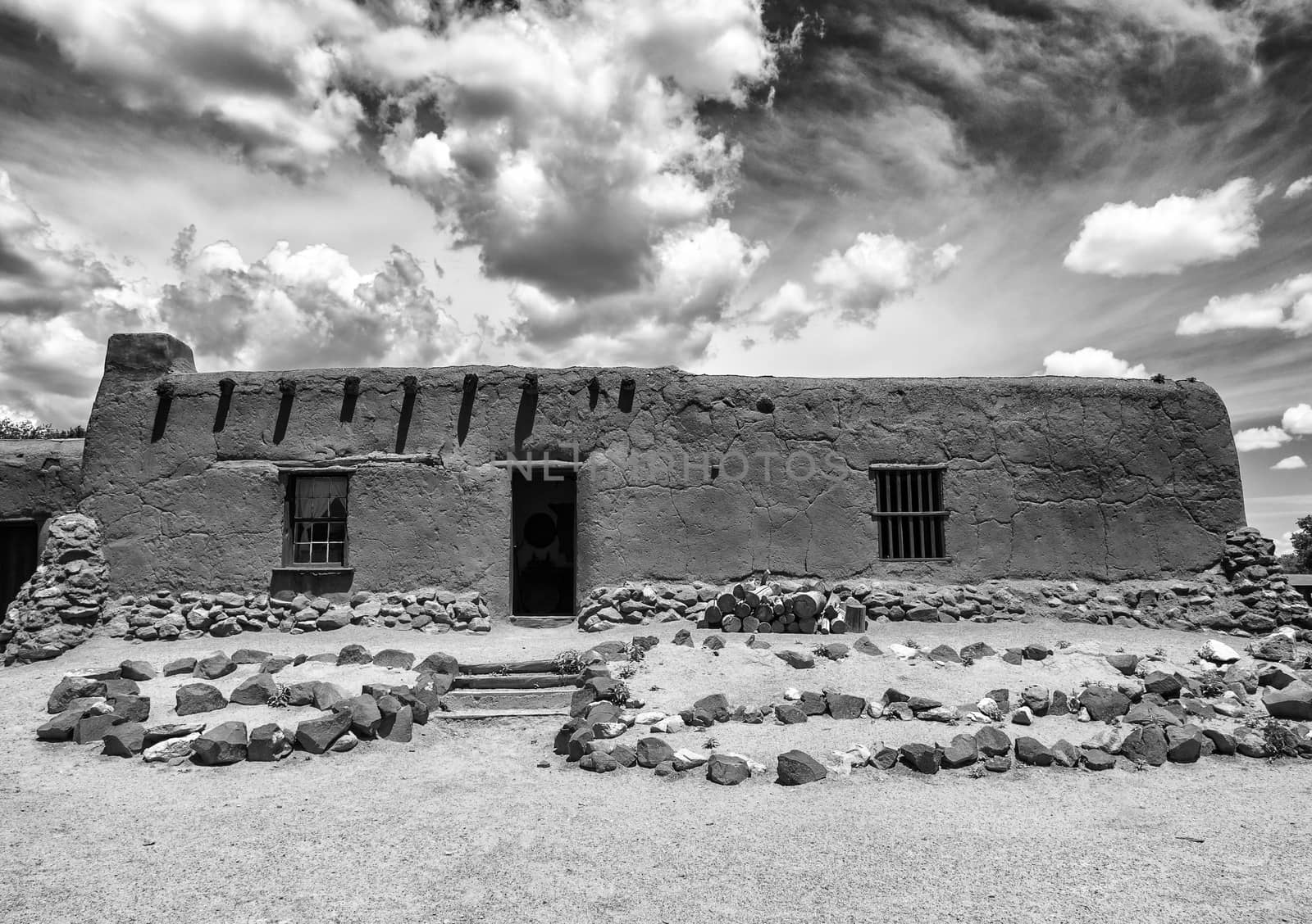 Old Buildings of Mexico by leieng