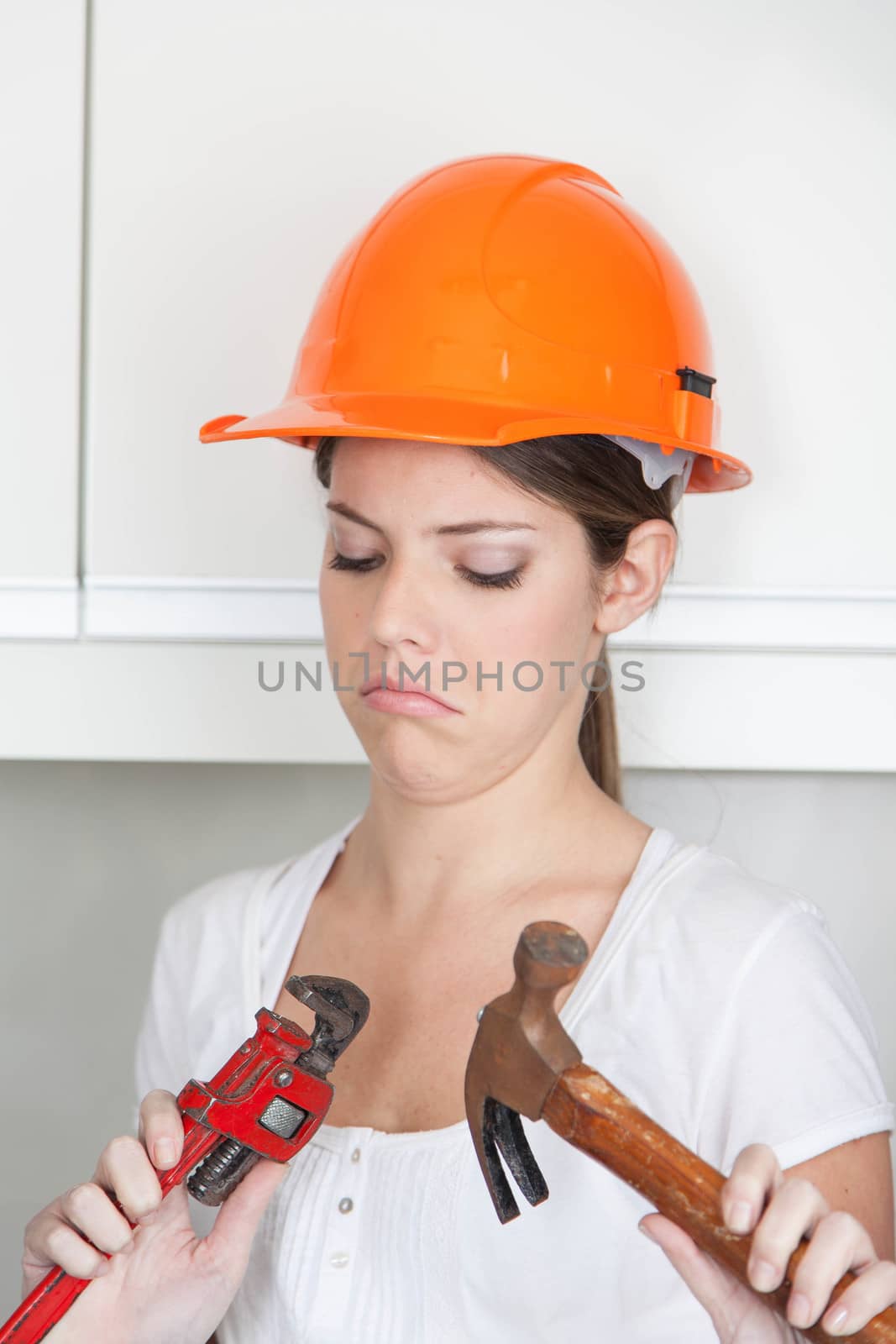 Plumber hesitating tool