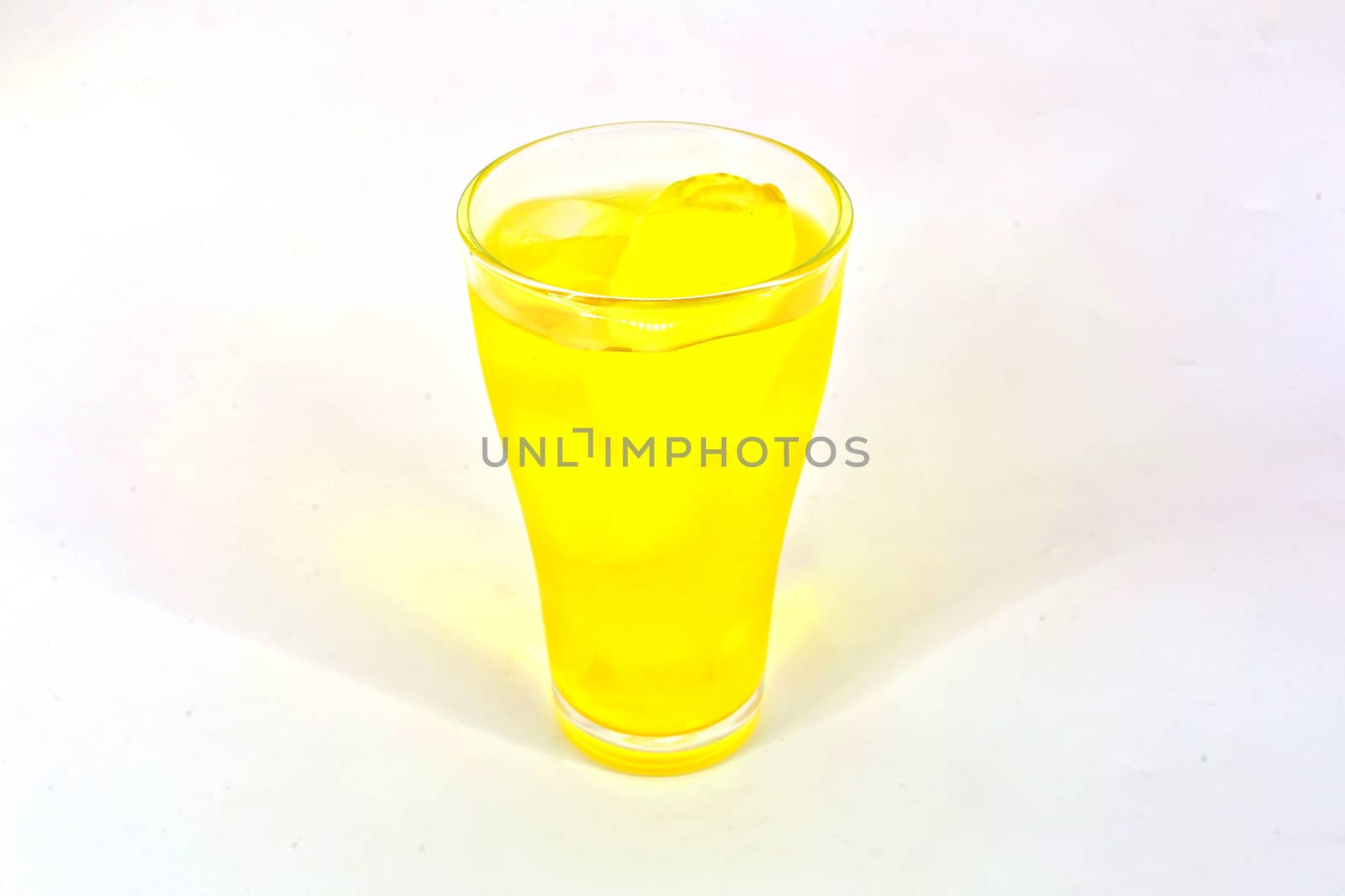 Chrysanthemum tea with ice isolate