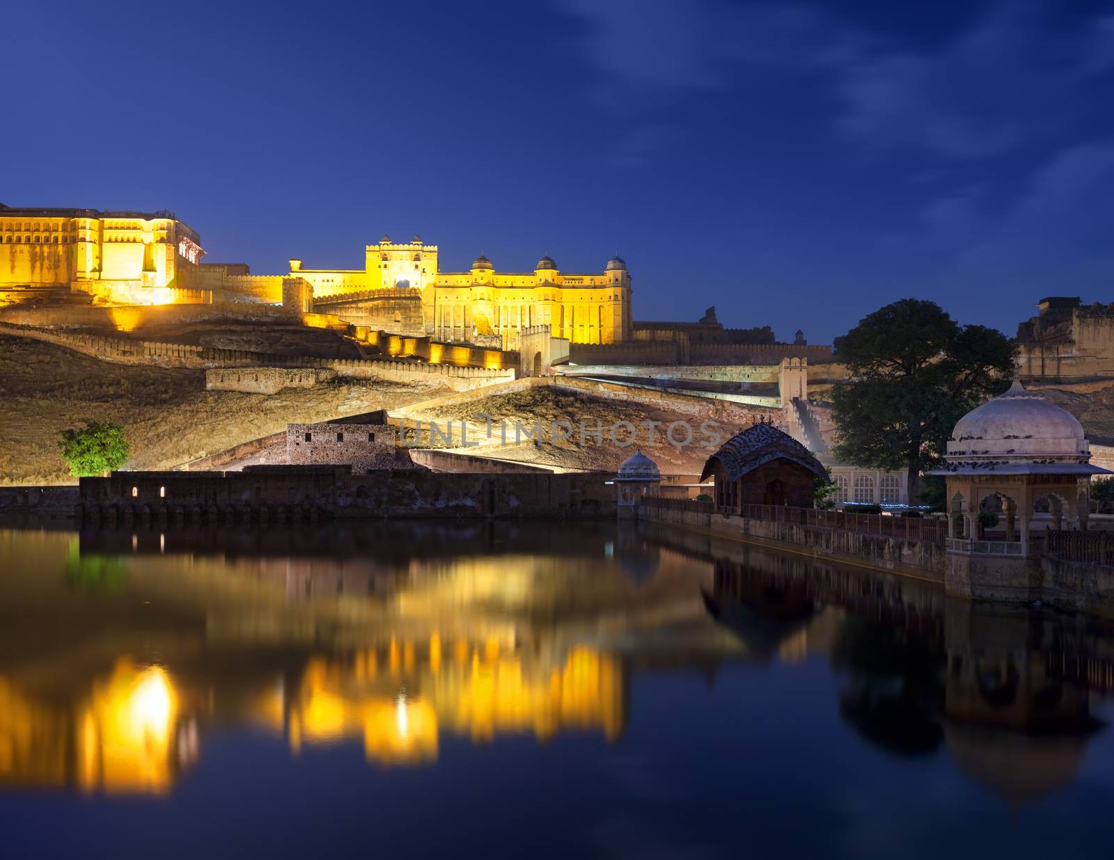 Amber Fort and Maota Lake at night.  Jaipur, Rajasthan, India, Asia